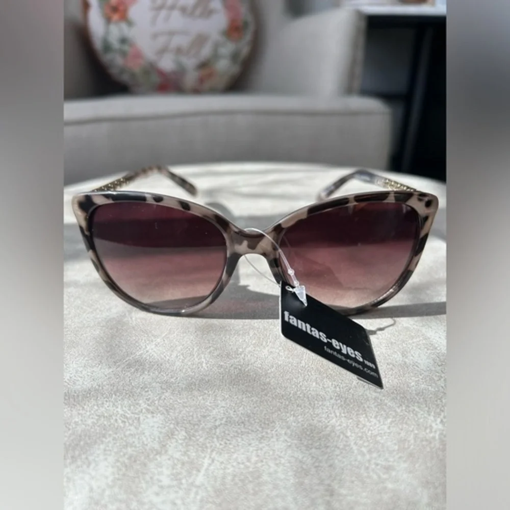 💋copy NWT Tortoise gold trim sunglasses 🕶️ fantas-eyes